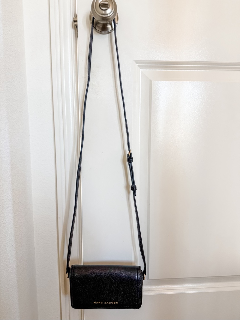 Marc Jacobs Groove Mini Black Pebbled Leather Crossbody Bag - Picture 3 of 11